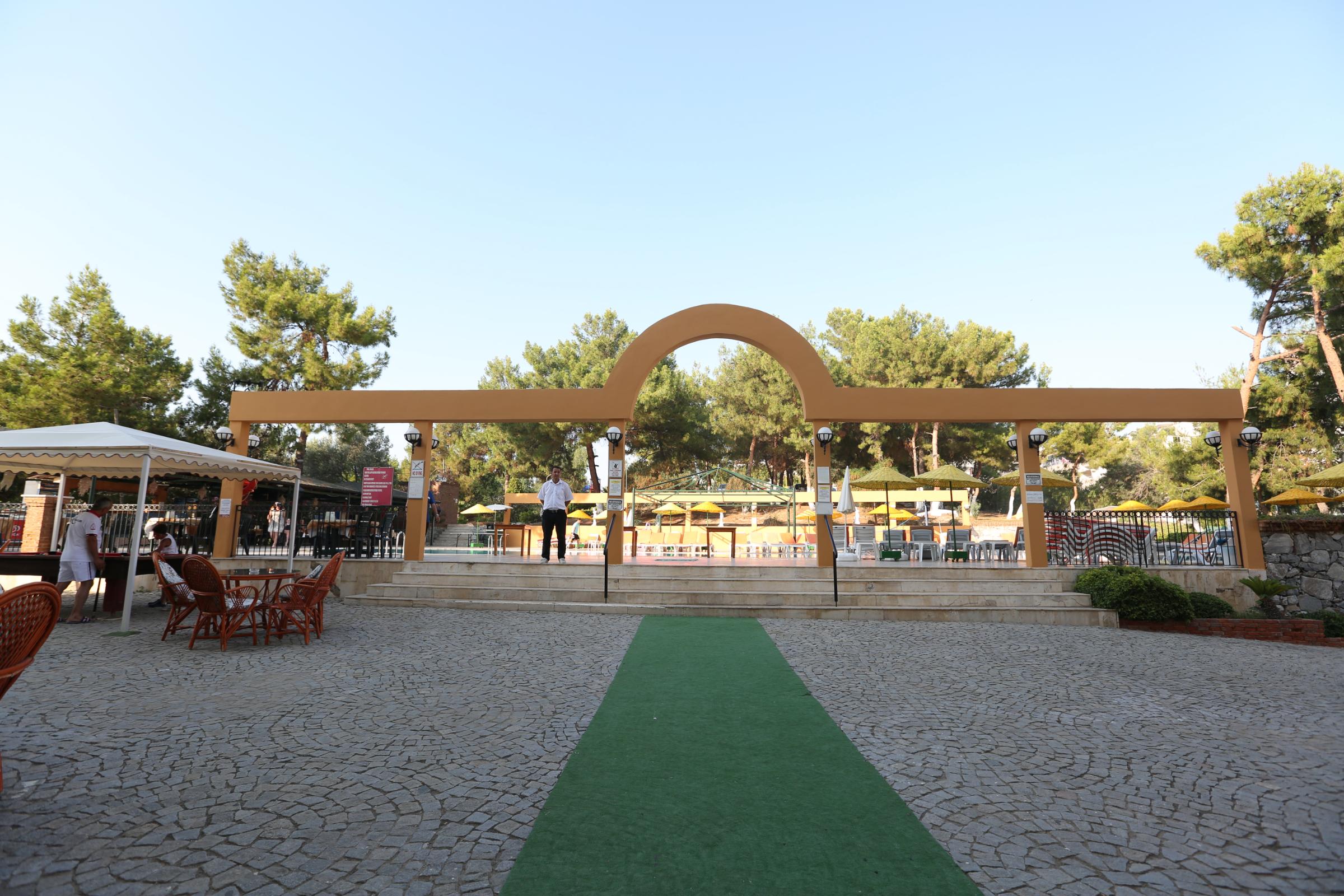 Tuntas Family Suites Kusadası Exterior foto