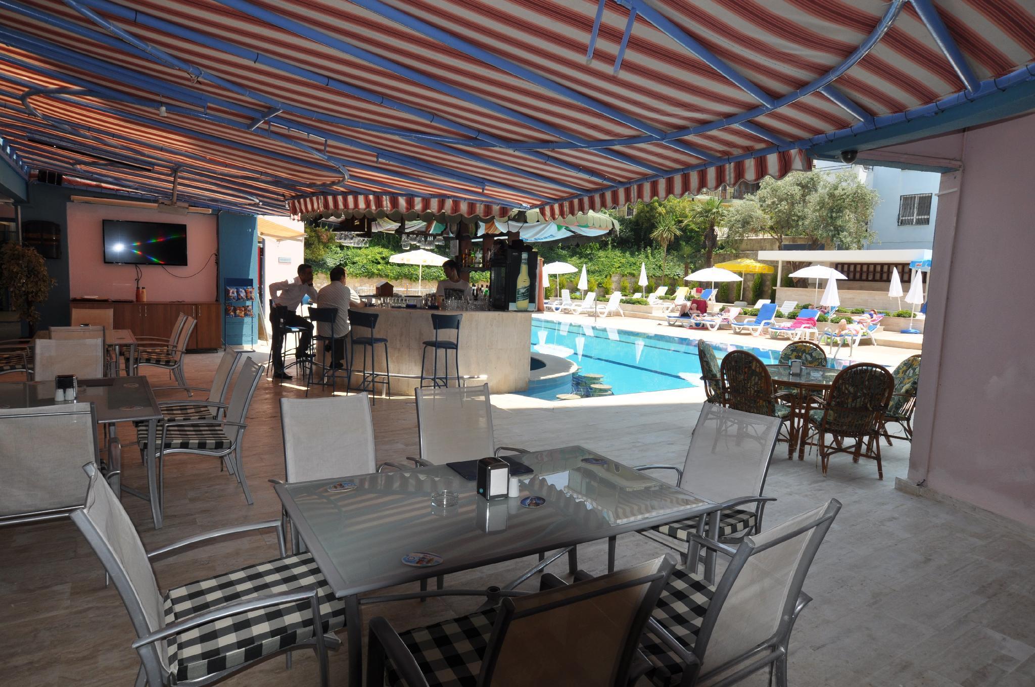 Tuntas Family Suites Kusadası Exterior foto