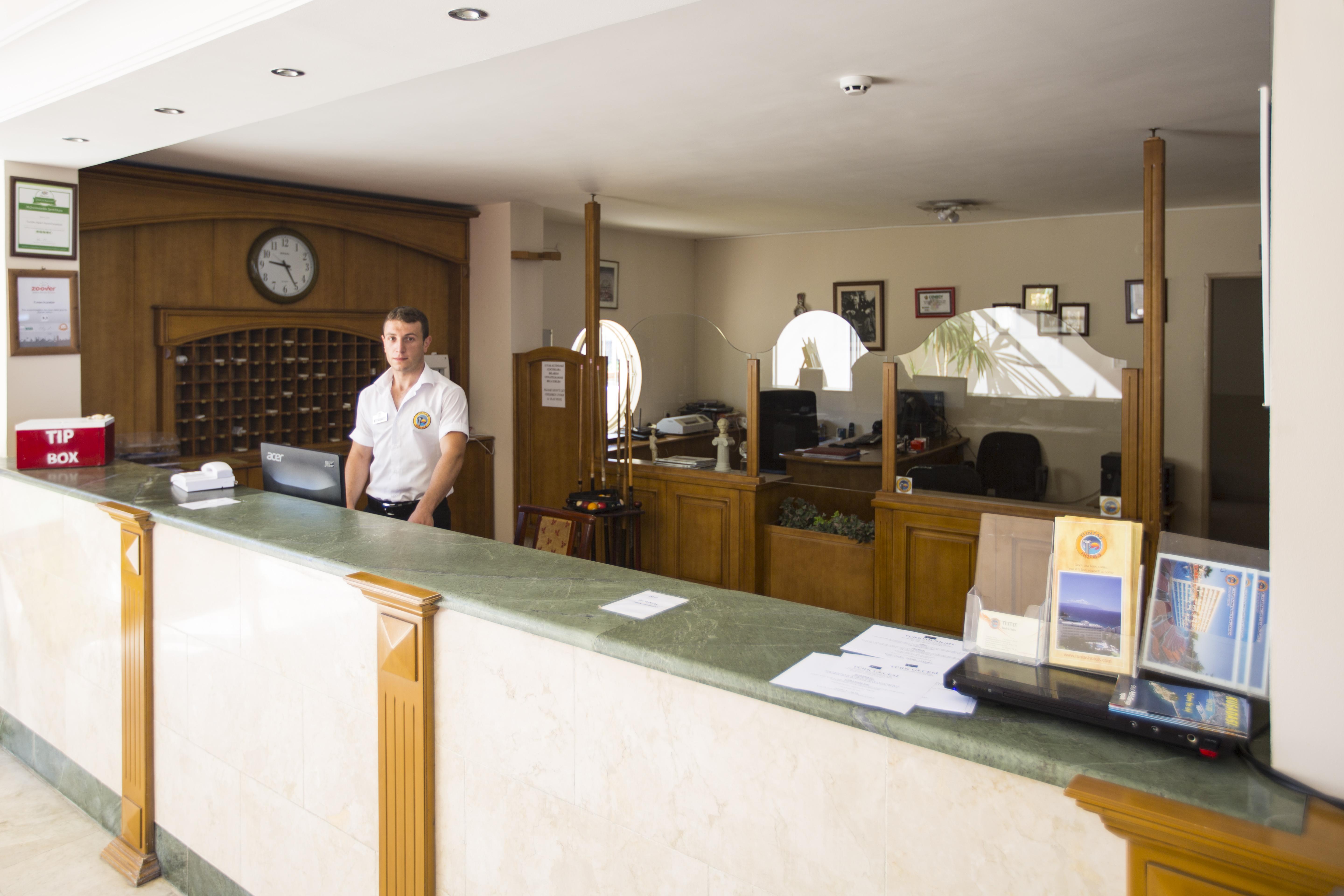 Tuntas Family Suites Kusadası Exterior foto