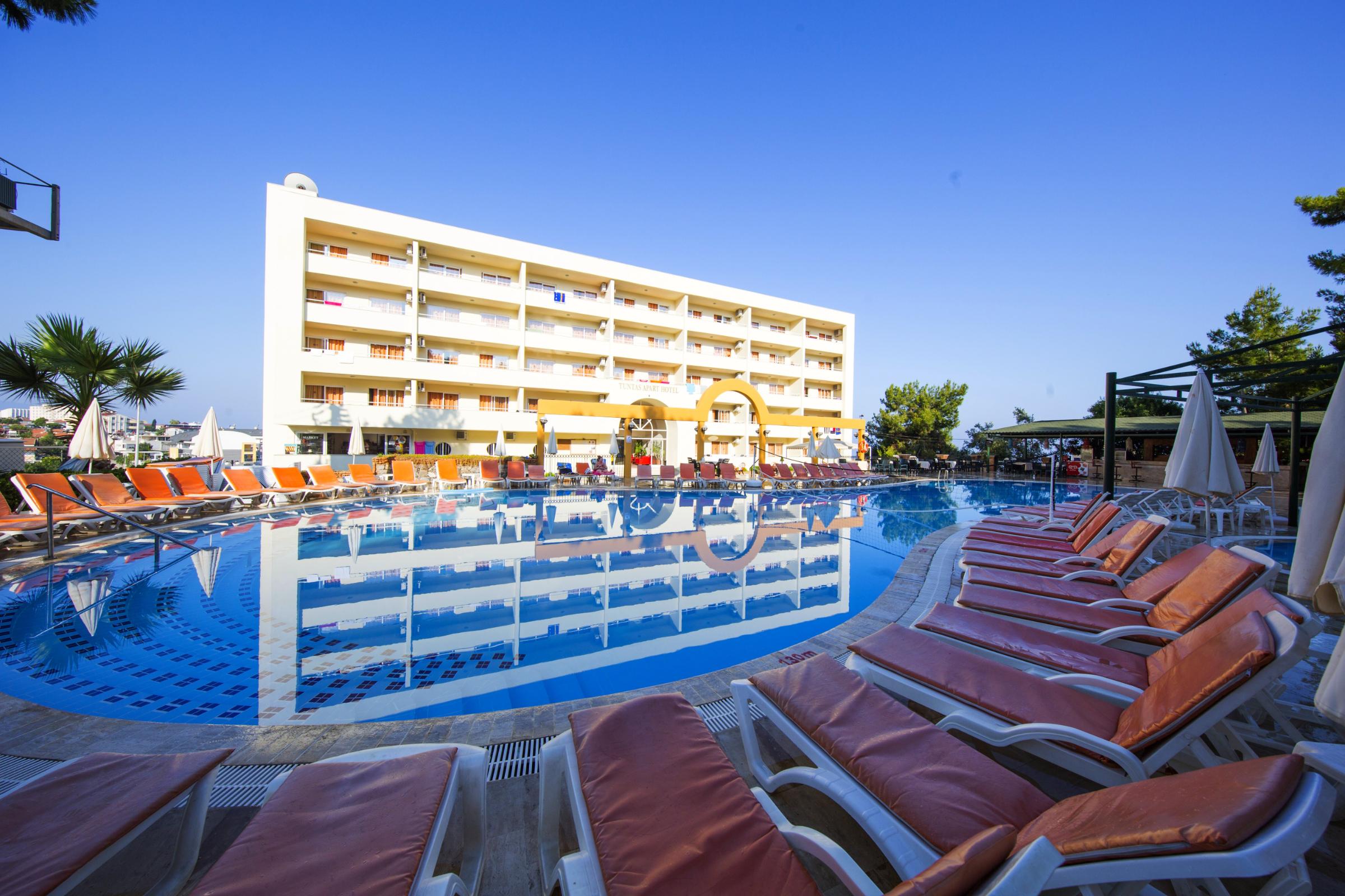 Tuntas Family Suites Kusadası Exterior foto