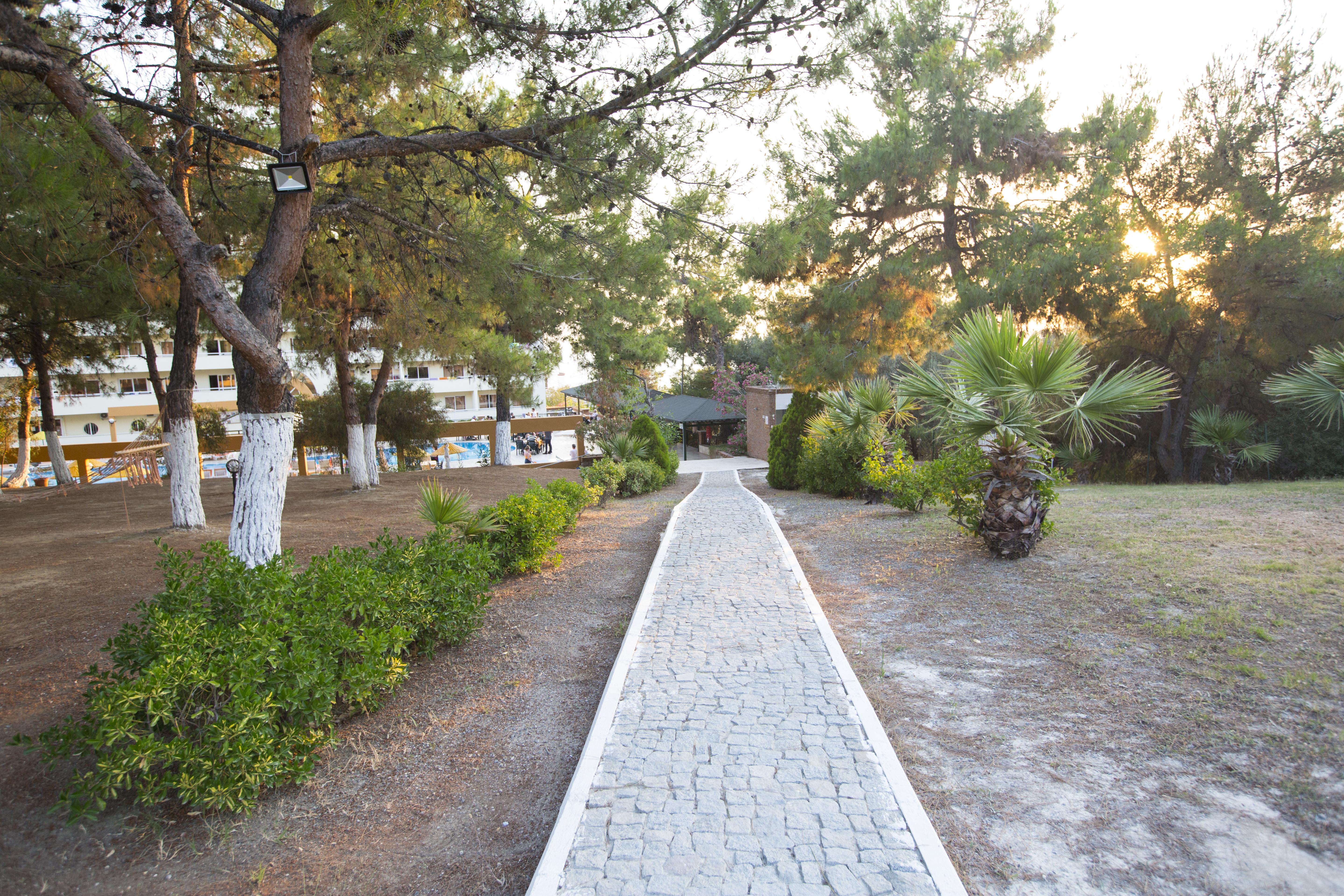 Tuntas Family Suites Kusadası Exterior foto