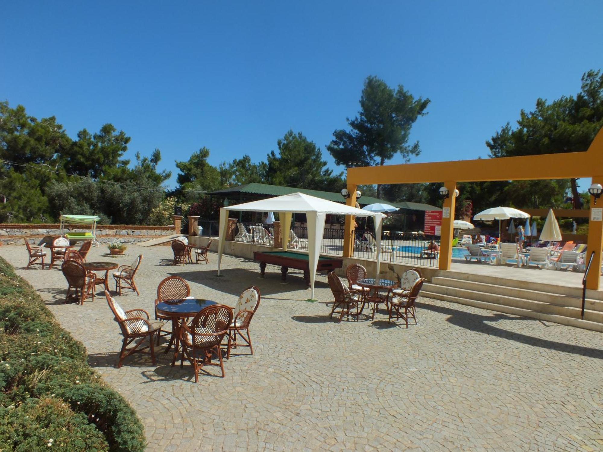 Tuntas Family Suites Kusadası Exterior foto