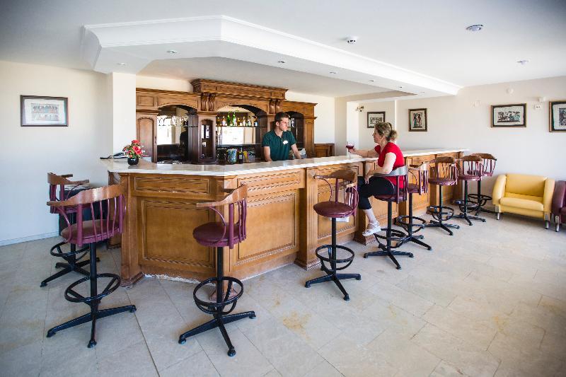 Tuntas Family Suites Kusadası Exterior foto